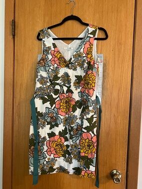 Boden Floral V-Neck Dress